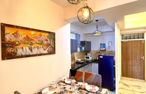 Malviya Nagar Apartment | Airport Vista 3BHK Apartment-10 Min Walk from Airport with Balcony & Terrace