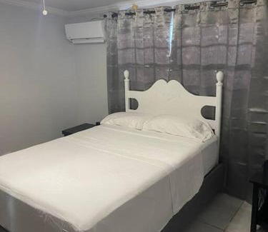 Nassau Apartment | Airy 1-bedroom apartment 3 minutes from Downtown