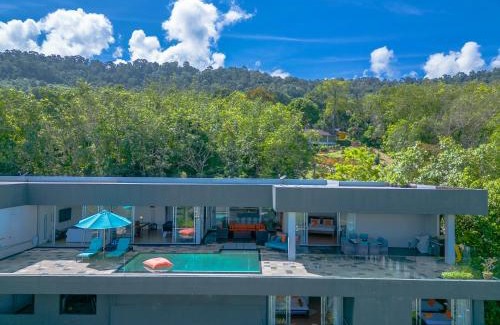 Kuala Teriang Villa | Aislinn Villa - Luxury Private Pool Villa by WOW Holiday Homes