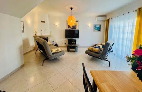 Urbanizacao dos Calicos House | Akivillas Albufeira Relax