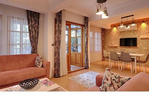 Akyaka Villa | Akyaka Azmakta 4+1 lüks villa
