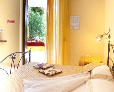 Alia House | Al Lago Verde