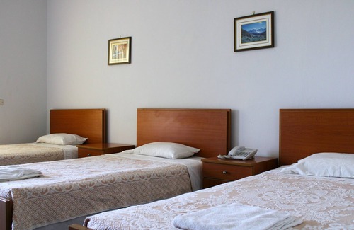 Bhamdoun Hotel | Al Sakhra Hotel