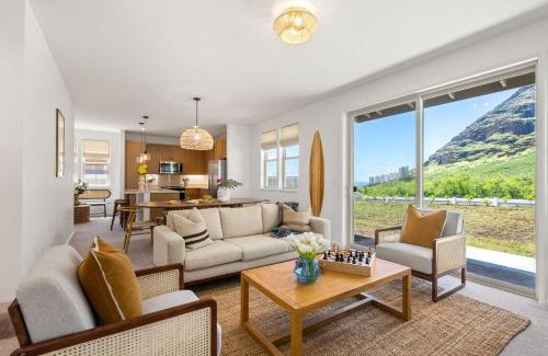 Makaha Valley House | Alaula by AvantStay Gated Security Home w Valley Ocean Views
