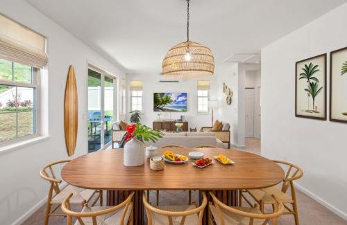 Makaha Valley House | Alaula by AvantStay Gated Security Home w Valley Ocean Views