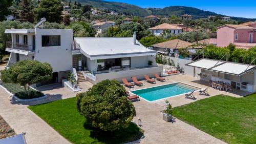 Lygia Villa | Albagiorno Villa Lygia