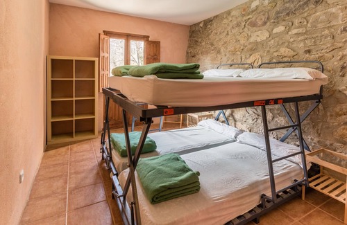 Salas de Pallars Apartment | Alberg La Solana - B12 - Habitación Cuádruple - 2 Literas Extensibles (4 Adultos)
