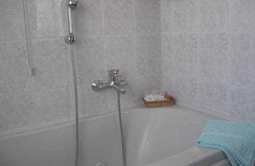 Vernasca Hotel | Albergo Del Turista