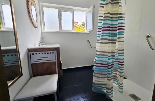 Cardoso Hostel | Albergue Llanes Paradise