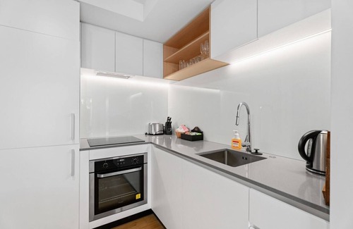 Albert Town Apartment | Albert Abode Summary: