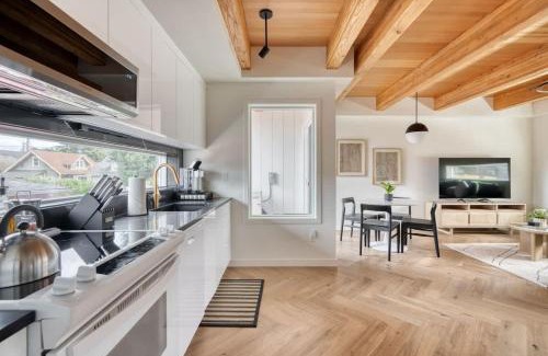Alberta Arts District House | AlbertaArts Happy Place Townhome - 91 WalkScore