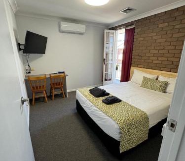 Lavington Hotel | Albury Classic Motor Inn
