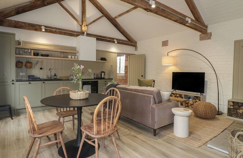 Crich House | ALDER COTTAGE - FOLD YARDS, romantic, with open fire in Alderwasley