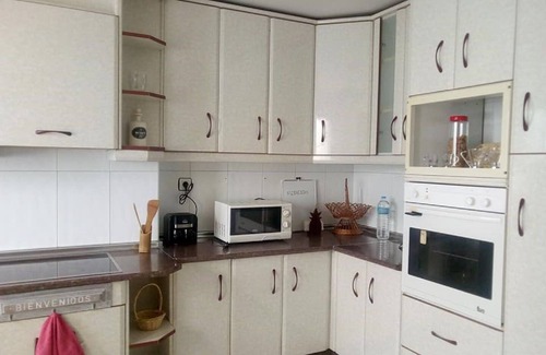 Armilla Apartment | Alejandra, comfortable, spacious and bright, GRANADA awaits you.