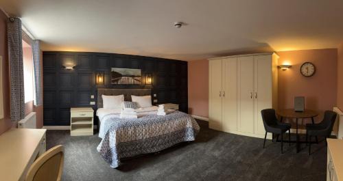 Putley Bed & Breakfast | Alexander Park B&B