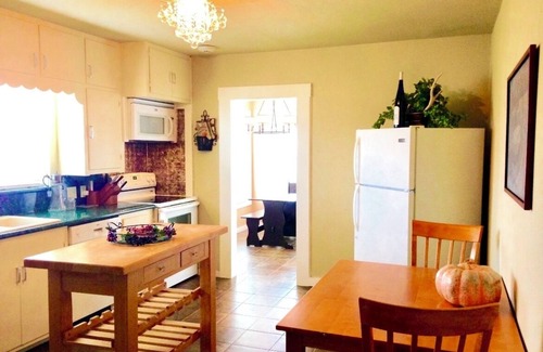Stonewall House | Alexander's House! Private, entire home rental!