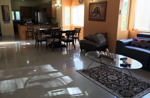 Ocho Rios Villa | Alexanders 3 bedrooms Penthouse on the Beach