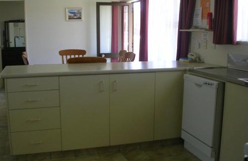 Alexandra Hotel | Alexandra Garden Court Motel