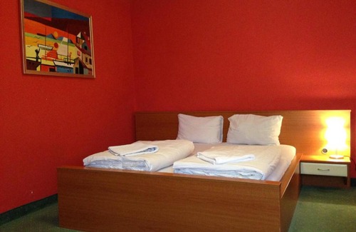 Cegled Hotel | Alföld Panzio & Étterem