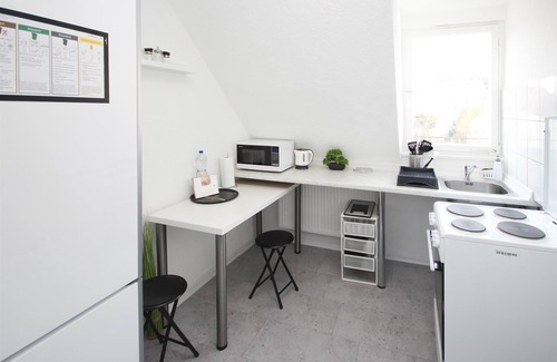 Winterhalde Apartment | ALFA 2 rooms Apartment near Daimler Wasen Netflix