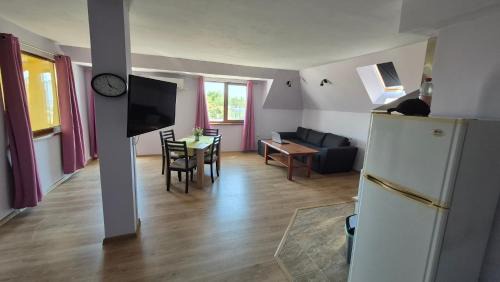 Trakata House | Alfa Guest house with Parking