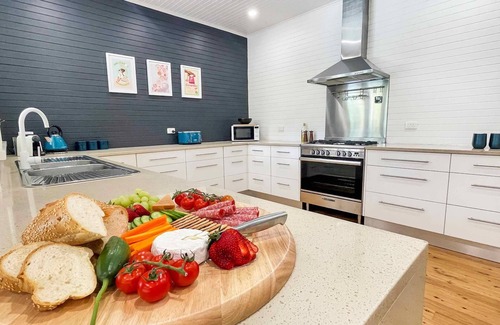 Nulkaba House | Alfie's Place - A period classic in central location