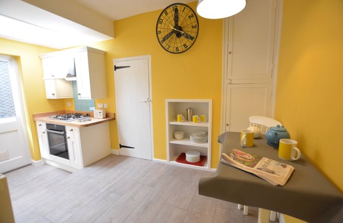 Aldeburgh Cottage | ALINKA, ALDEBURGH, pet friendly in Aldeburgh