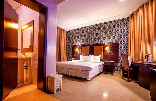 Uyo Hotel | Aliz Ambruz Hotel