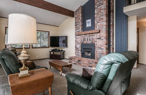 Leavenworth Cabin | All About the Lake
