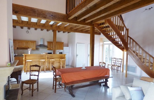 Salagnac Cottage | All houses Salagnac pool. Ideal large family group of friends.