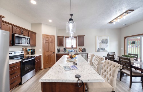 Sioux Falls House | ALL NEW in Sioux Falls WHY Stay in a MOTEL! Amazing home for amazing guests