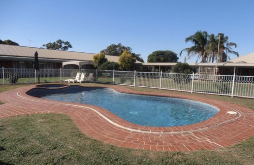 Echuca Hotel | All Rivers Accommodation