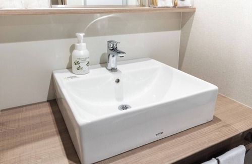 Chuo House | All rooms are nonsmoking Semidouble with bath/Chuo-ku Tokyo