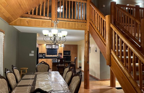 Laurentian Valley Cottage | ALL Season Waterfront Cottage with WIFI, BBQ, Beach & Boat Ramp