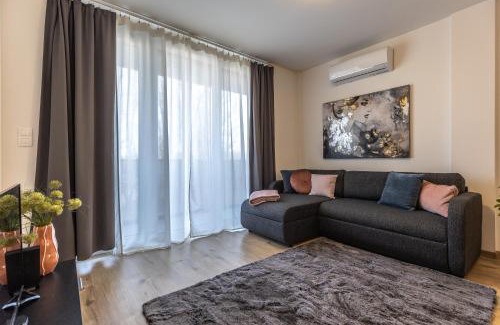 Angyalfold Apartment | All You Need in BP - garage, terraces, aircon