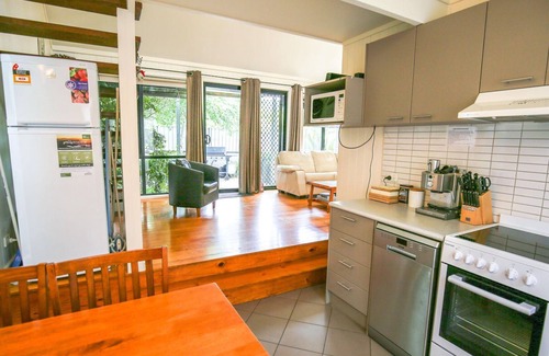 Bright Villa | ALLAMBIE COTTAGES - VILLA 3: Bright