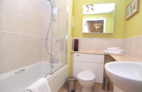 Leith Apartment | Allanfield Apartment