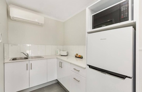White Hills Hotel | Allara Motor Lodge