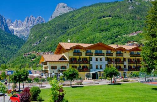 Molveno Hotel | Alledolomiti Boutique Lake Hotel - Adults friendly