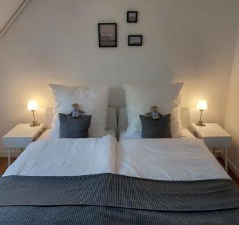 Bergerhausen Apartment | AlleeSuite, Nähe Messe, RÜ, Baldeneysee, Zentral, NETFLIX