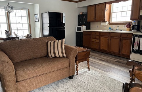 Tidioute Apartment | Allegheny River House