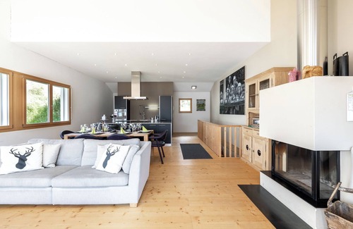 Engadin Scoul Apartment | Allegra and welcome to the Schinnas 757 vacation home