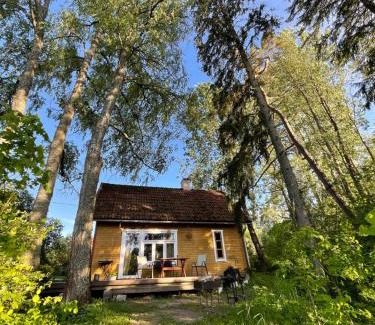 Pohja-Sakala Parish House | Allika-Löövi Sauna Cabin