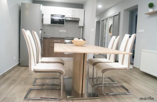 Lenti House | AllOne apartman