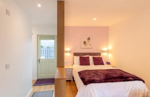 Roybridge Apartment | Allt Mor Rentals - Chalet with hot tub, And Studio Apartment no hot tub