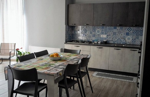Sant'Angelo di Brolo Apartment | ALMA TOURISM APARTMENT, with swimming pool 15 minutes from the sea