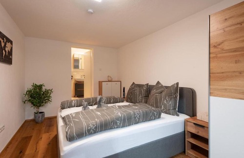 Angath Apartment | Almblick