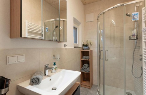 Angath Apartment | Almblick