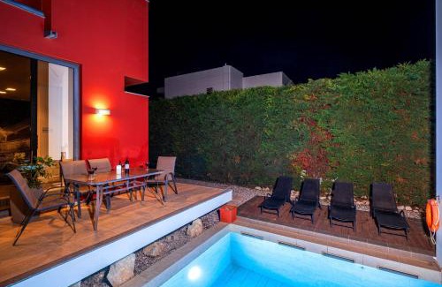 Ixia Villa | Almond Villa