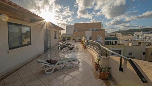Għadira Apartment | Aloe Vera penthouse corner